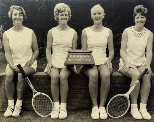 Winners of Nunneley Casket 1971, 1972.